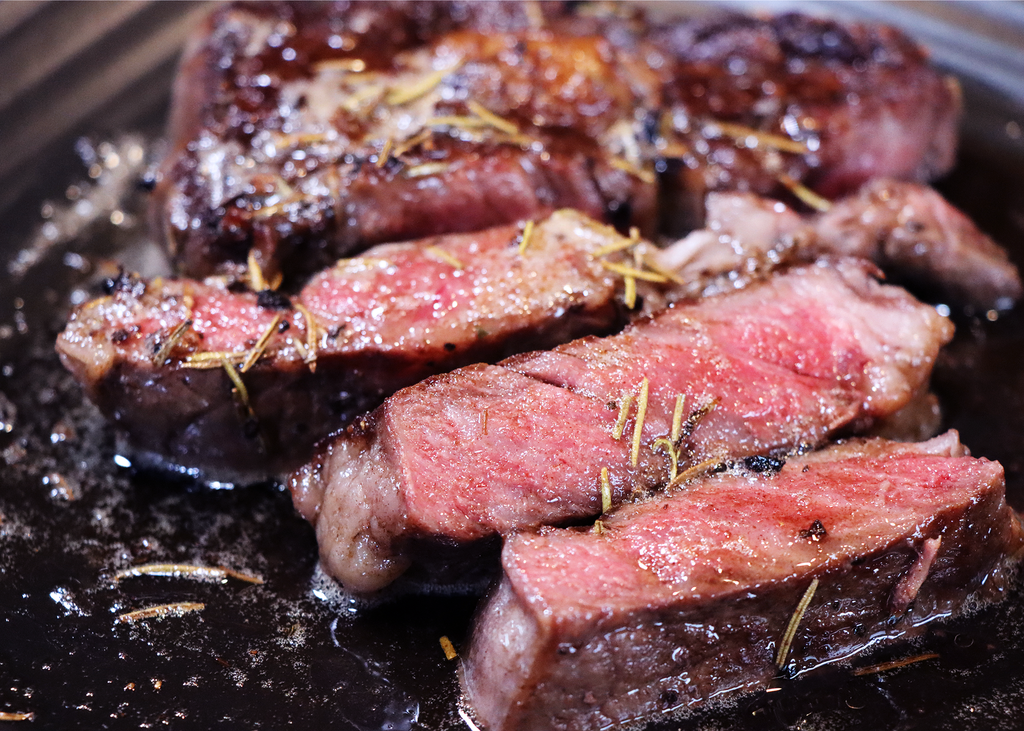 Mastering the Perfect Wagyu Steak at Home: A Step-by-Step Guide